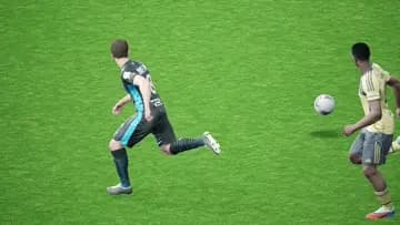 Tiro libre por debajo de la barrera
