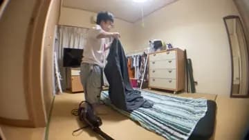 嘘鳩で寝床完成