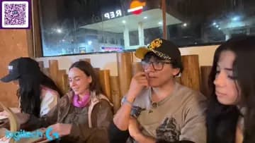 QUE HACE UNA ALPACA EN LA MESA
