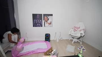 chrisean lil streaming bed