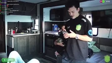 Gringo chama Kausne pra sair na mão