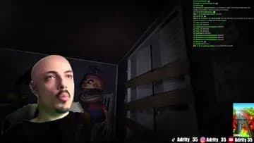 hombre de enfada y babea