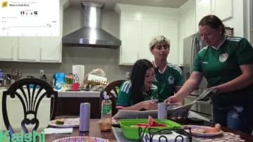 zavalas mom shows amanda his baby pictures