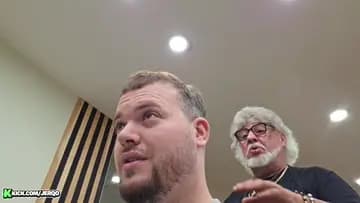 barber flips off chat lowkey