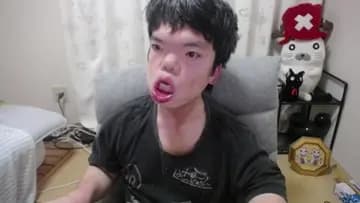 ゴロリはうるさいんだよ😡💢 コメントばっかりきやがって