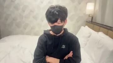 三点倒立ゴキっ