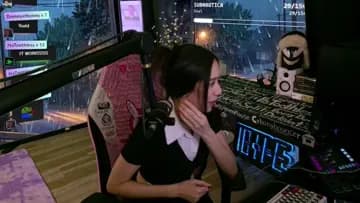 no hair clip, Oh you guys saw... we saw nothing