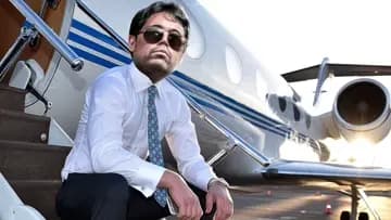 Mr boss= slowkaru